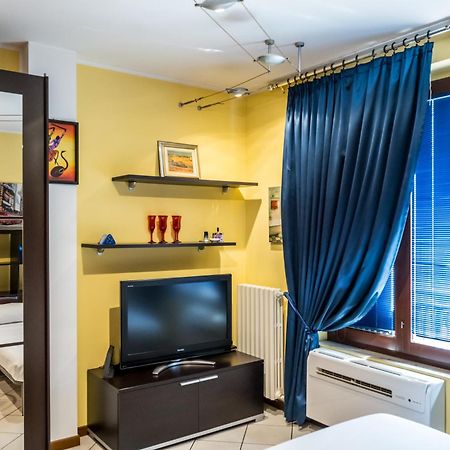Cozy Suite Rogoredo Apartment Next To The Metro And Train Station Milan Luaran gambar