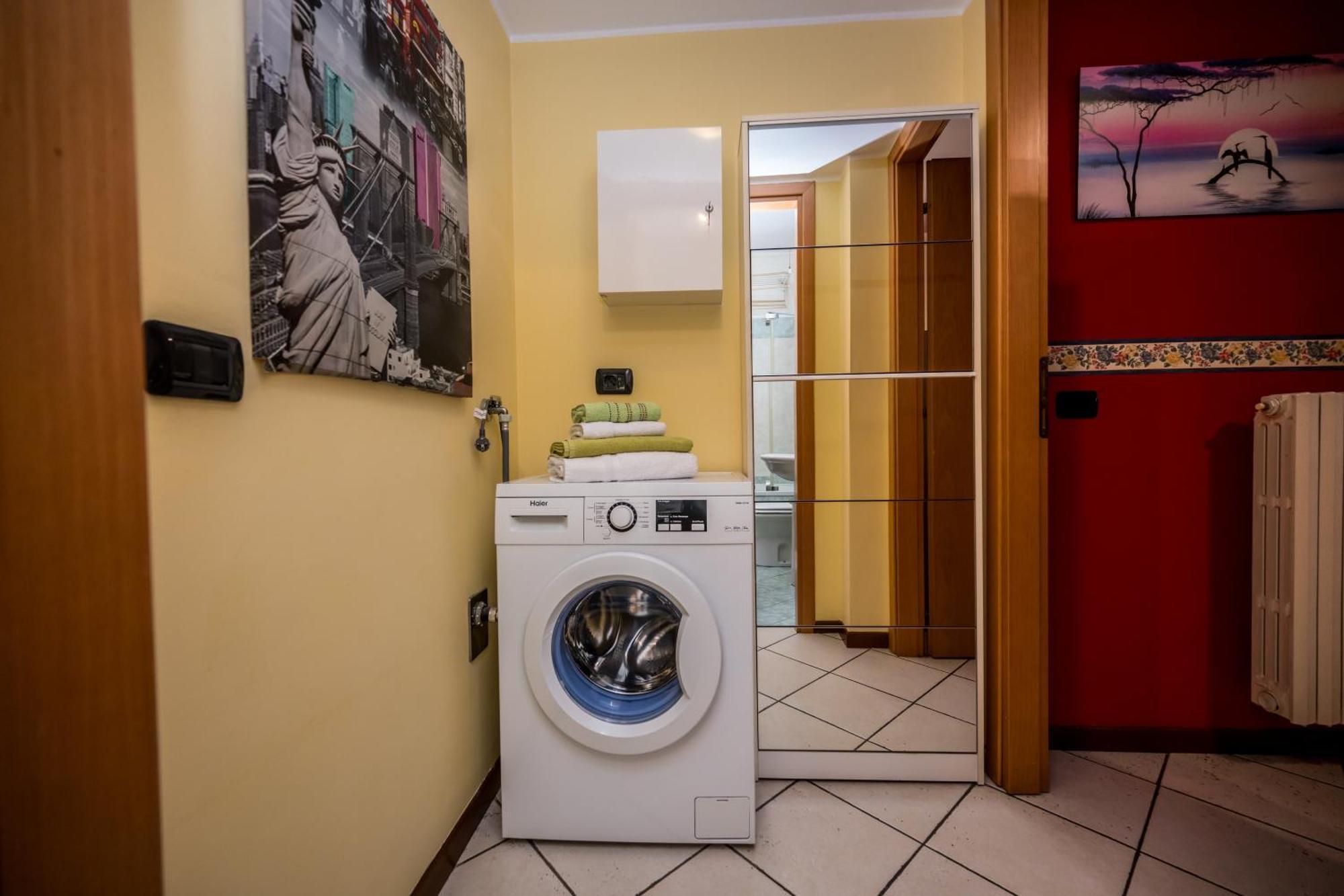 Cozy Suite Rogoredo Apartment Next To The Metro And Train Station Milan Luaran gambar